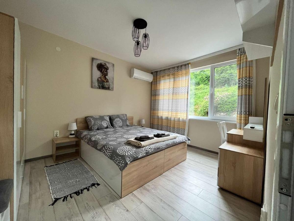 וליקו טורנובו Apartment Enina מראה חיצוני תמונה