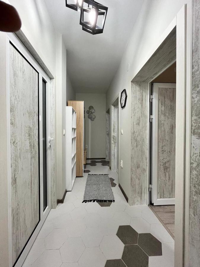 וליקו טורנובו Apartment Enina מראה חיצוני תמונה